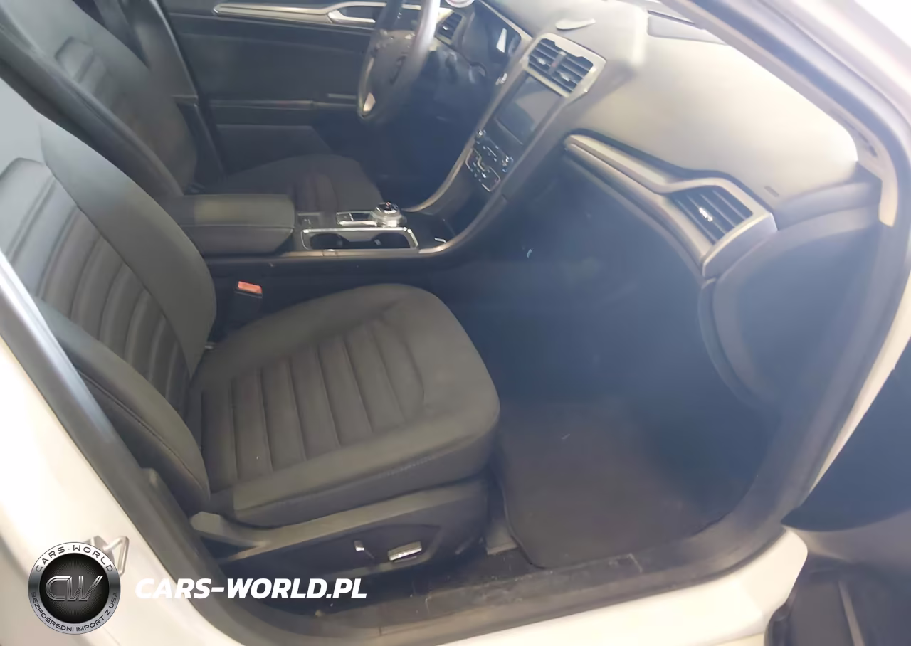 2018 Ford Fusion Se VIN:3FA6P0HD8JR228882 - 5