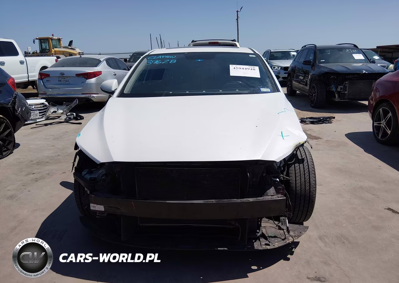2018 Hyundai Elantra Value Edition VIN:5NPD84LF5JH261551 - 13