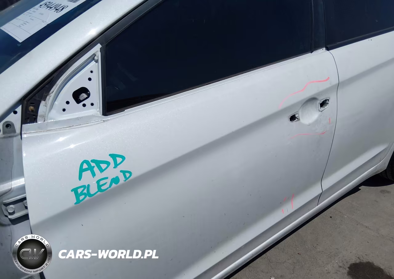 2018 Hyundai Elantra Value Edition VIN:5NPD84LF5JH261551 - 20
