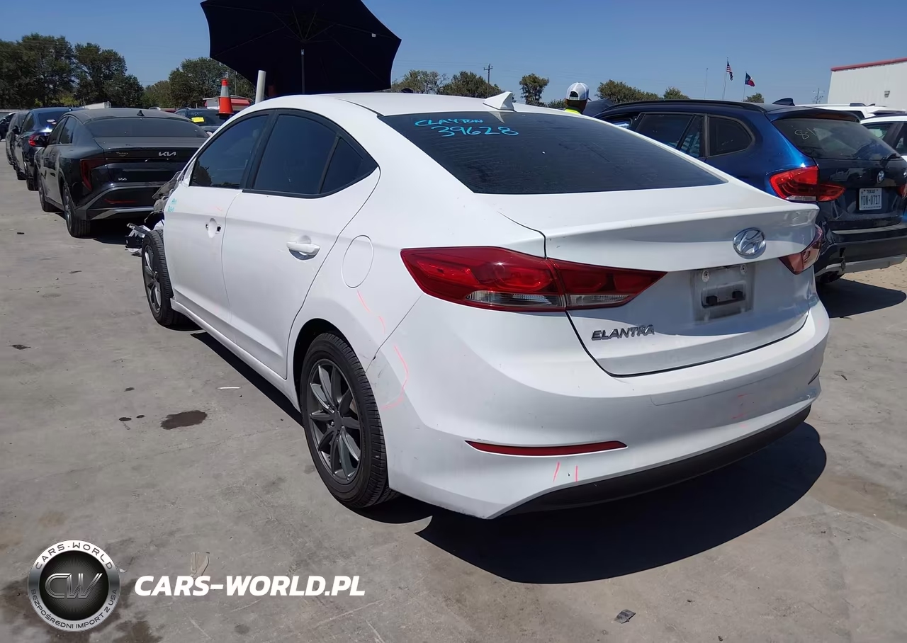 2018 Hyundai Elantra Value Edition VIN:5NPD84LF5JH261551 - 3
