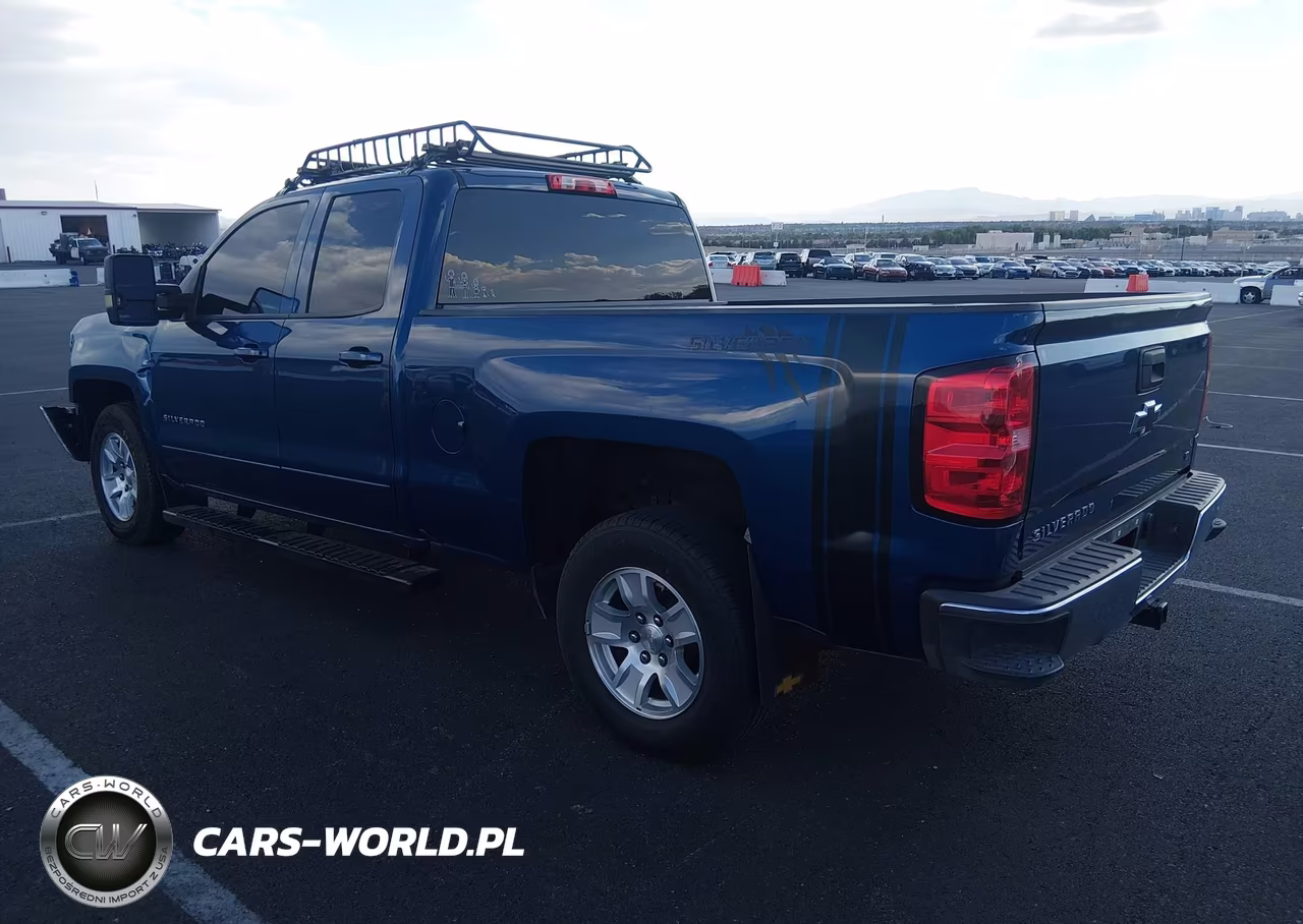 2018 Chevrolet Silverado 1500 1Lt VIN:1GCRCREC1JZ247739 - 3