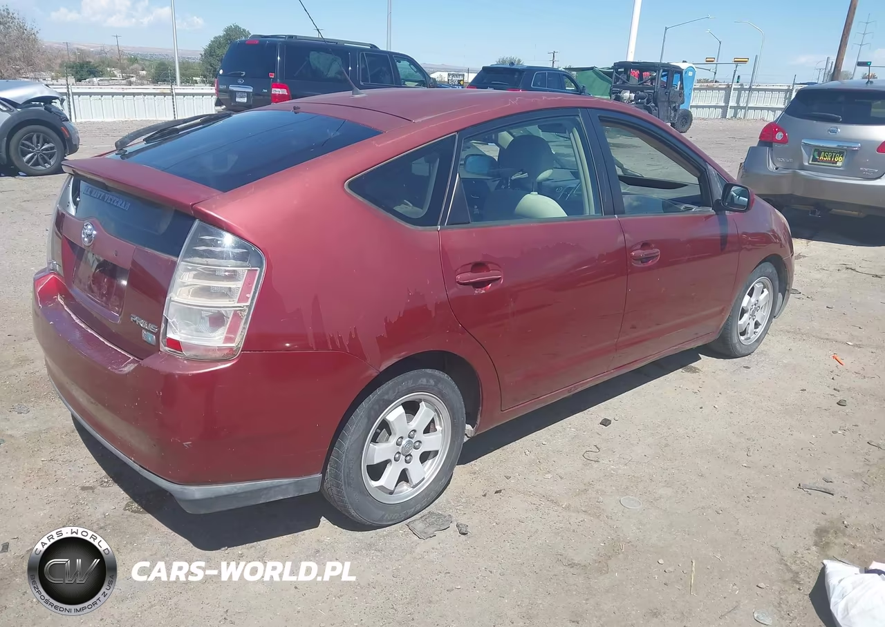 2005 Toyota Prius VIN:JTDKB20U453018900 - 4