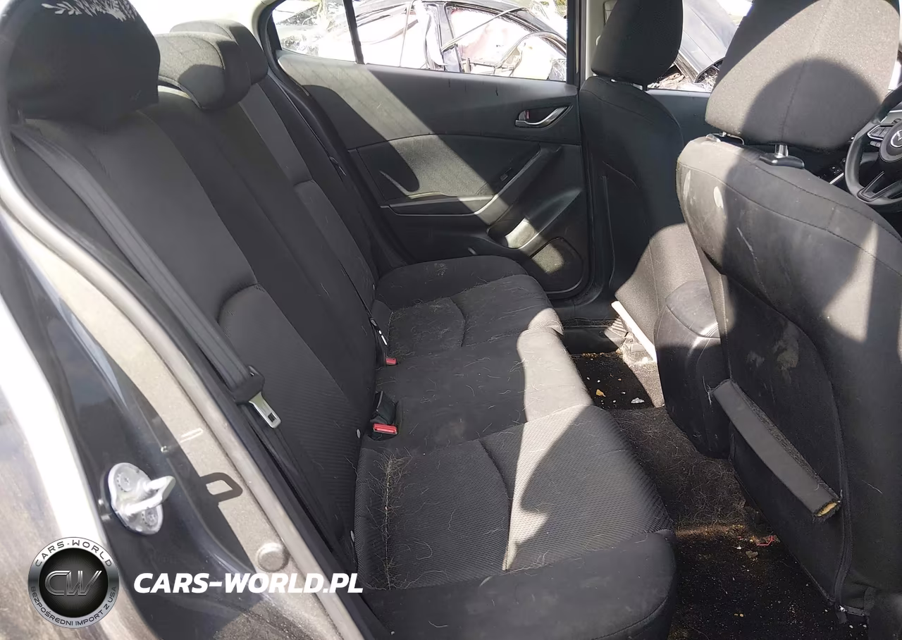2018 Mazda Mazda3 Sport VIN:3MZBN1U79JM221101 - 8