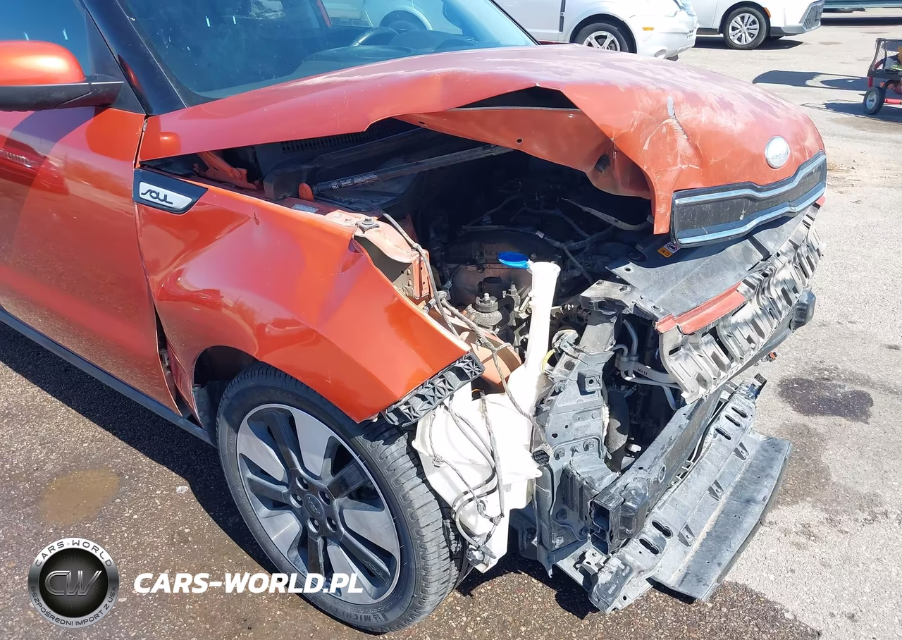2018 Kia Soul + VIN:KNDJP3A51J7563790 - 18