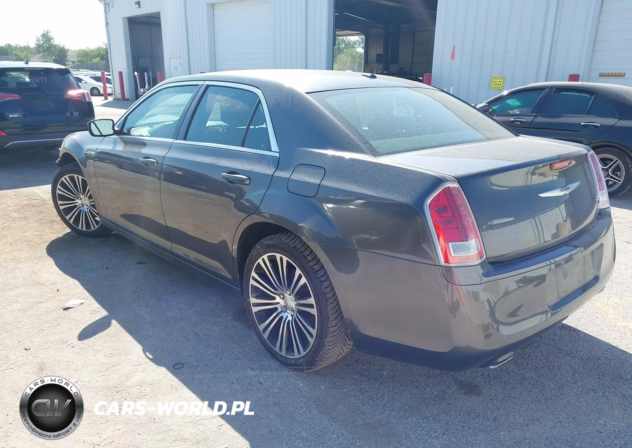 2014 Chrysler 300 300S VIN:2C3CCABG3EH200589 - 3
