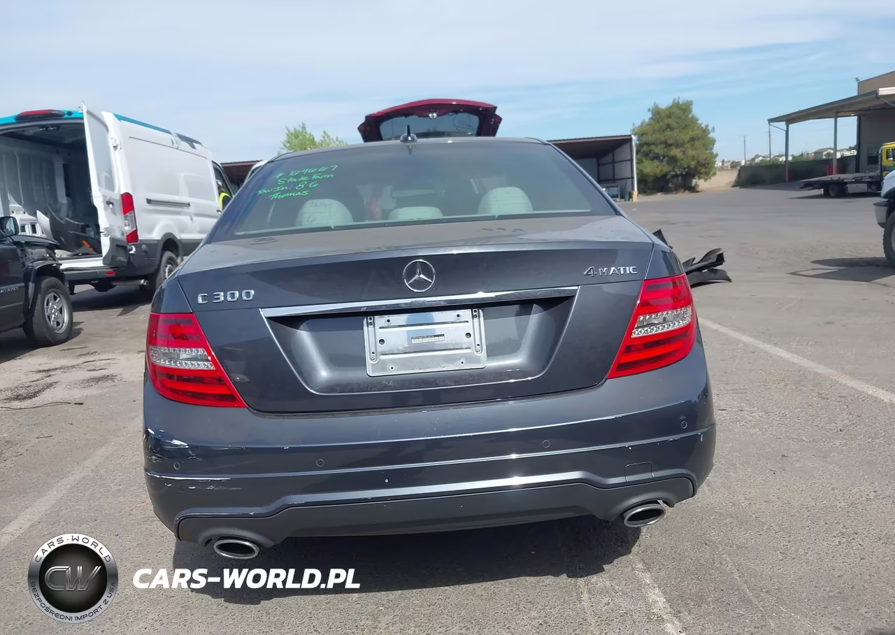 2013 Mercedes-Benz C 300 Sport 4Matic VIN:WDDGF8AB1DR268736 - 16