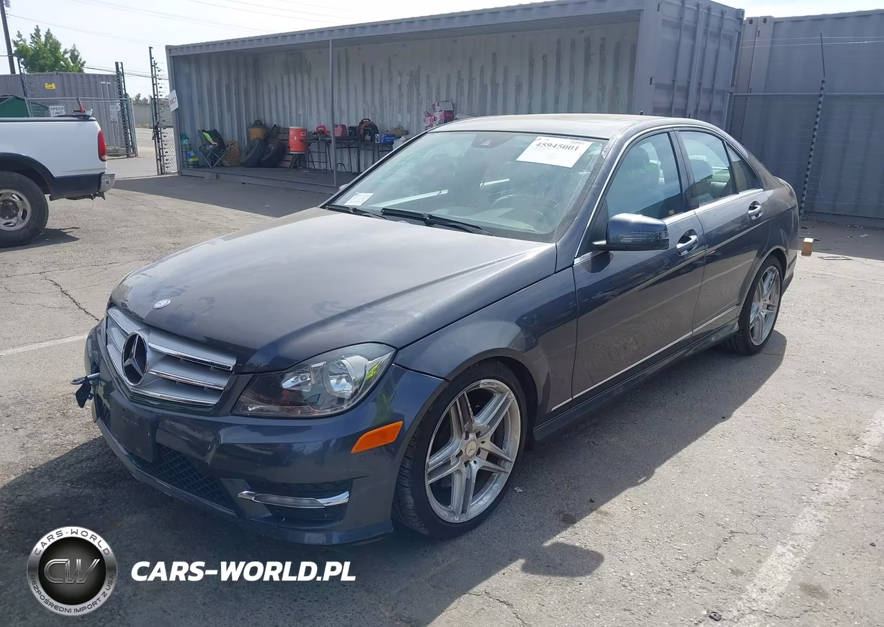 2013 Mercedes-Benz C 300 Sport 4Matic VIN:WDDGF8AB1DR268736 - 2