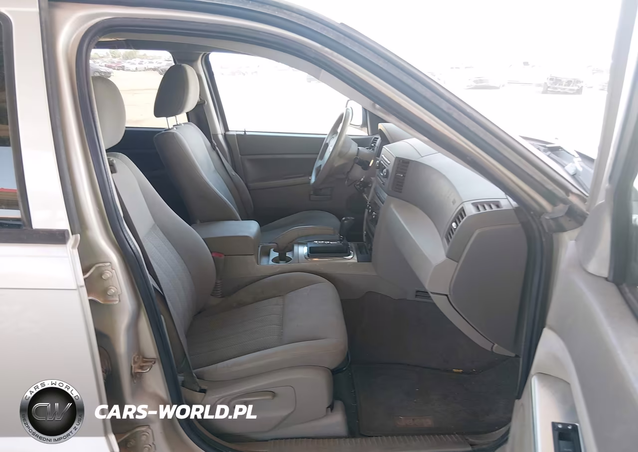 2007 Jeep Grand Cherokee Laredo VIN:1J8GS48KX7C511187 - 5