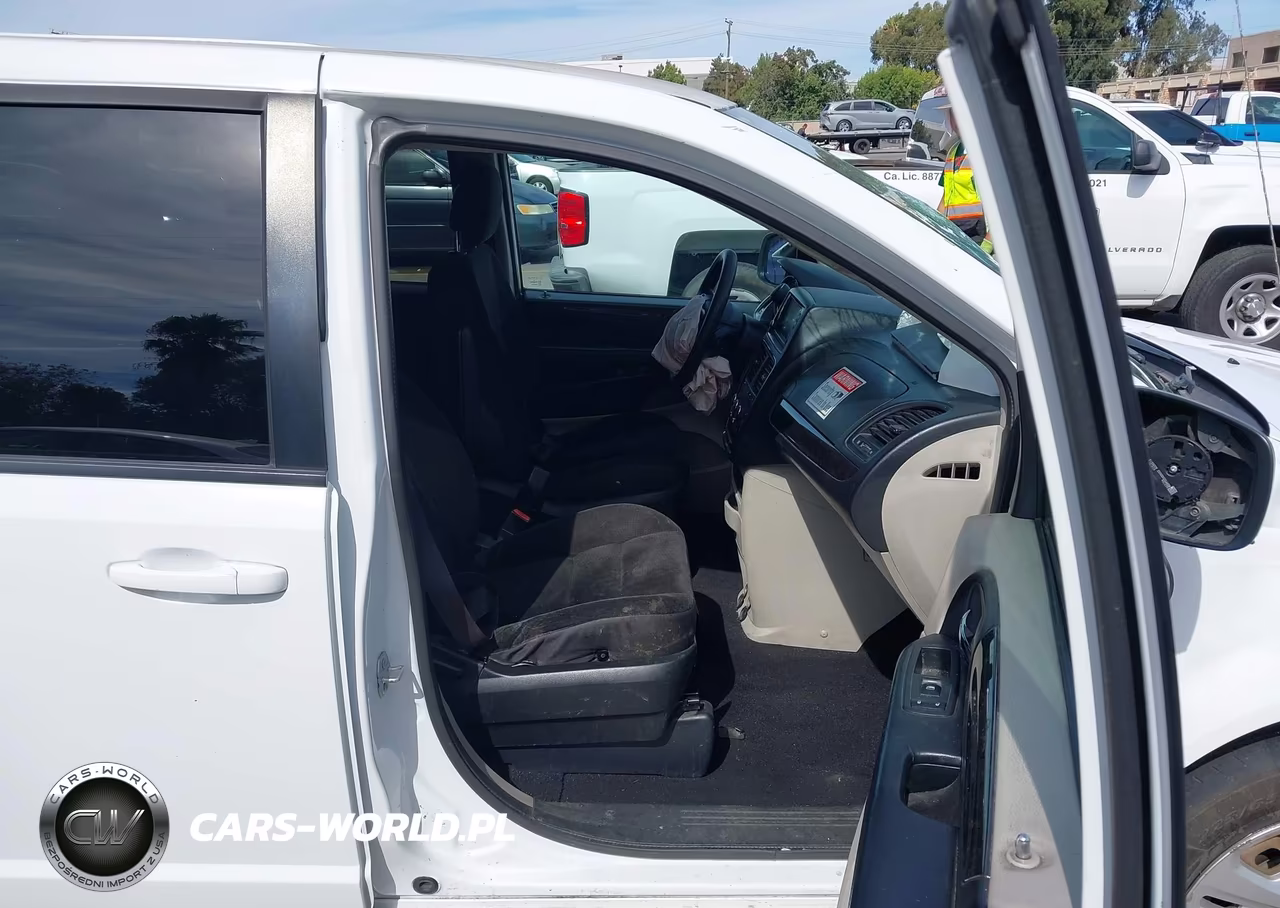2018 Dodge Grand Caravan Se VIN:2C4RDGBG1JR305299 - 5