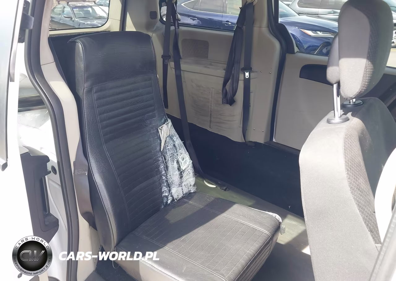 2018 Dodge Grand Caravan Se VIN:2C4RDGBG1JR305299 - 8