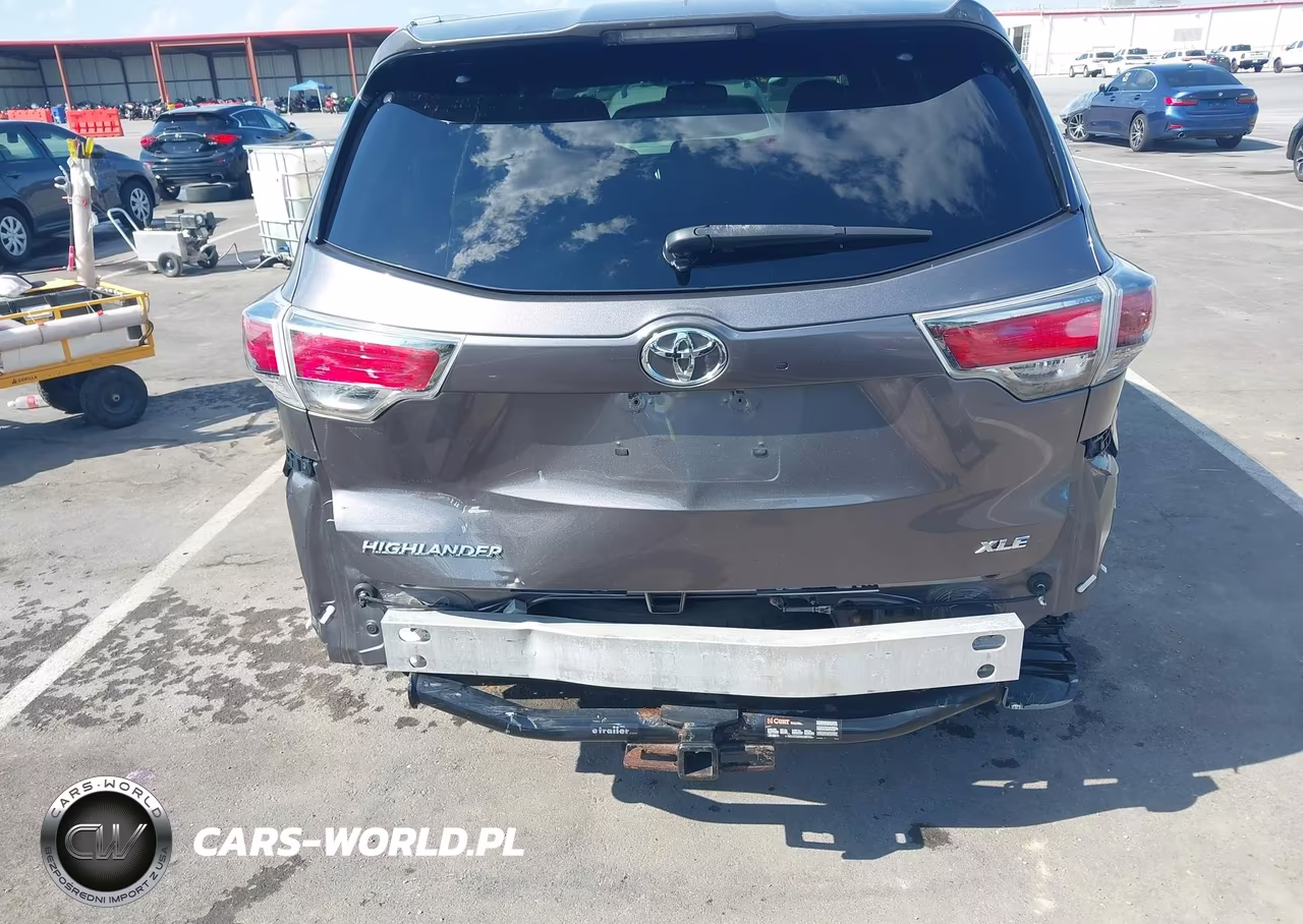 2016 Toyota Highlander Xle V6 VIN:5TDKKRFH2GS160151 - 6