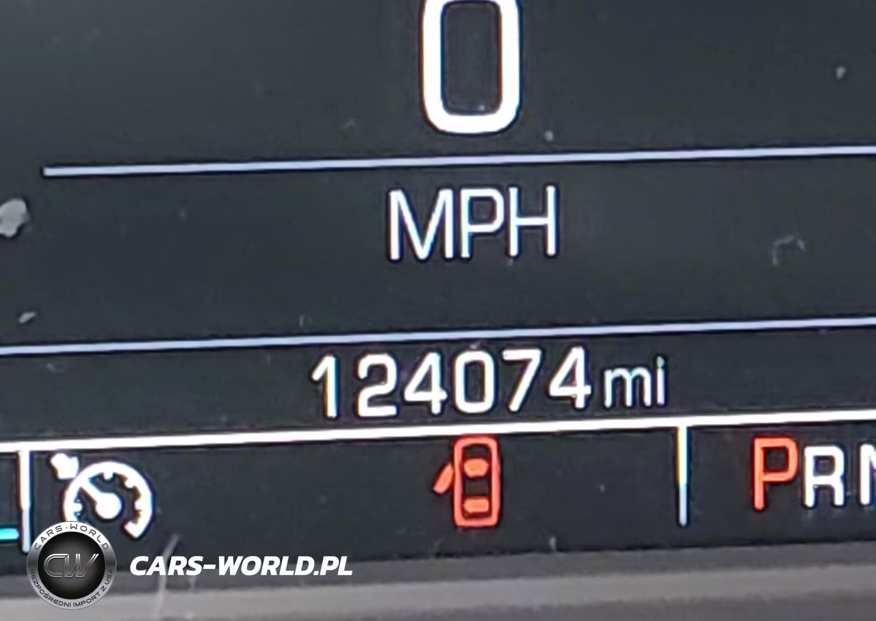 2018 Chevrolet Tahoe Ls VIN:1GNSCAKC1JR398384 - 15