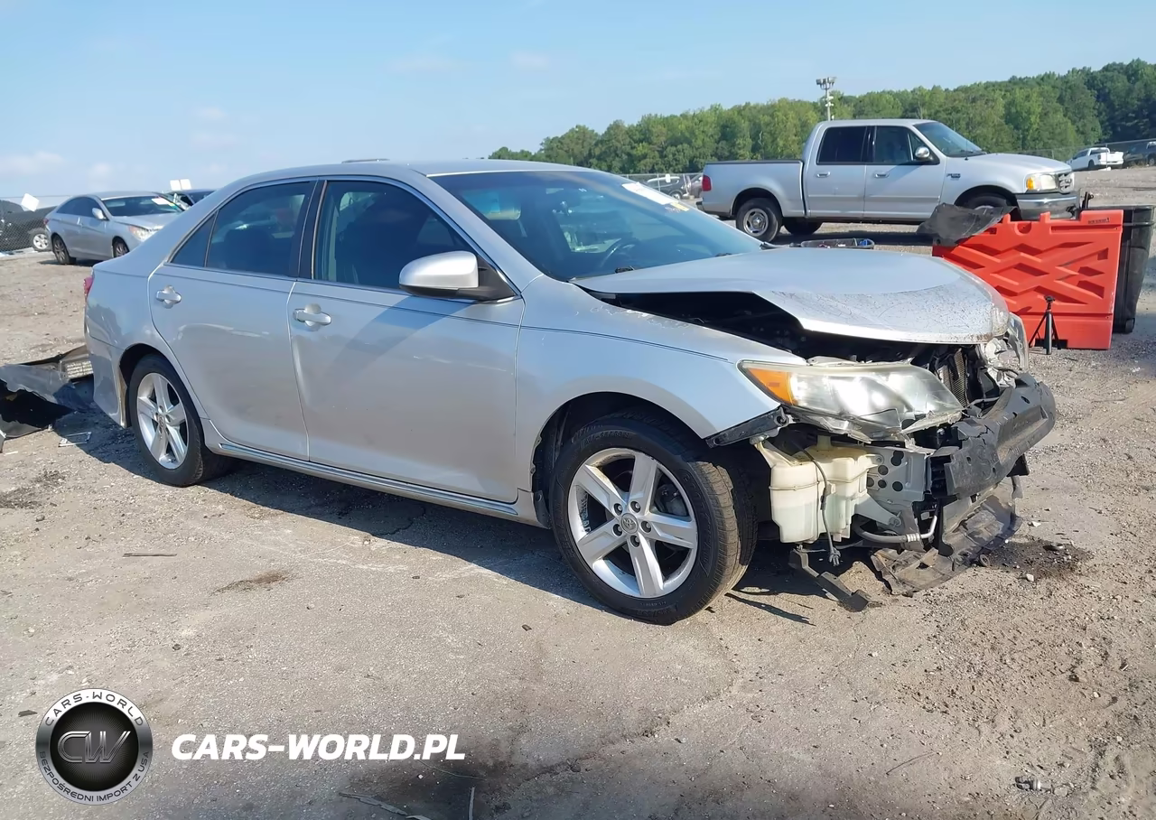 2014 Toyota Camry Se VIN:4T1BF1FK1EU322938 - 1