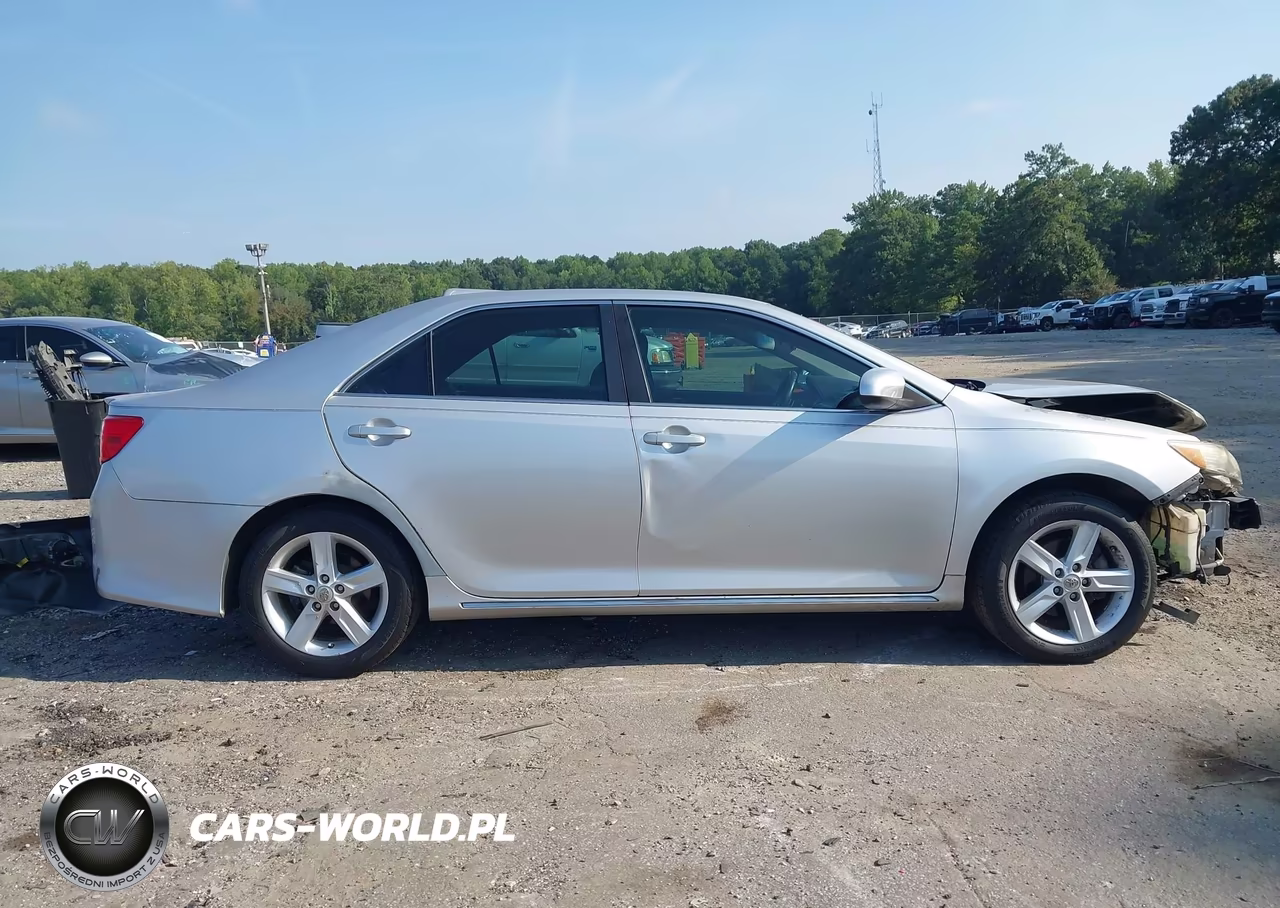 2014 Toyota Camry Se VIN:4T1BF1FK1EU322938 - 14