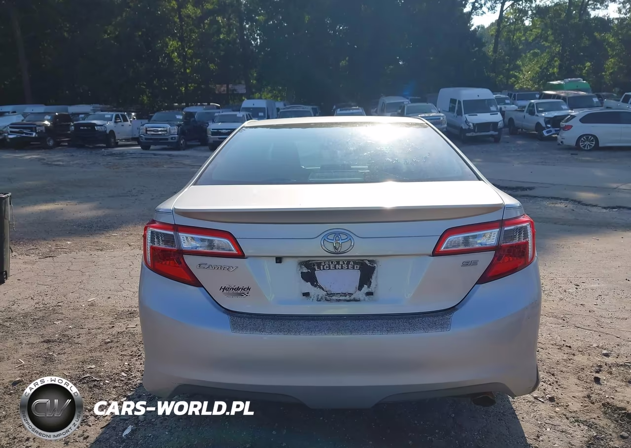 2014 Toyota Camry Se VIN:4T1BF1FK1EU322938 - 17