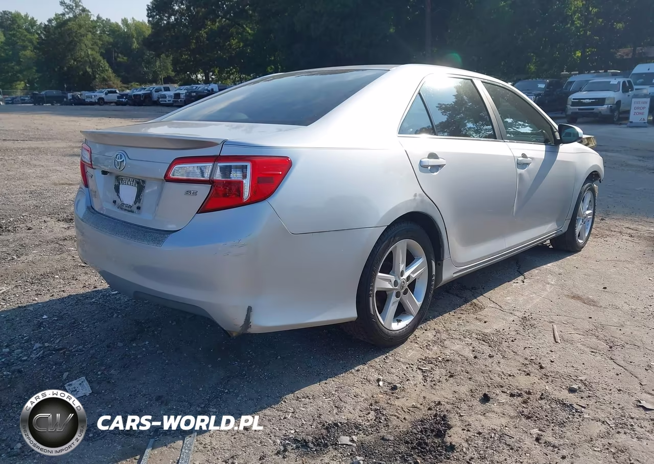 2014 Toyota Camry Se VIN:4T1BF1FK1EU322938 - 4