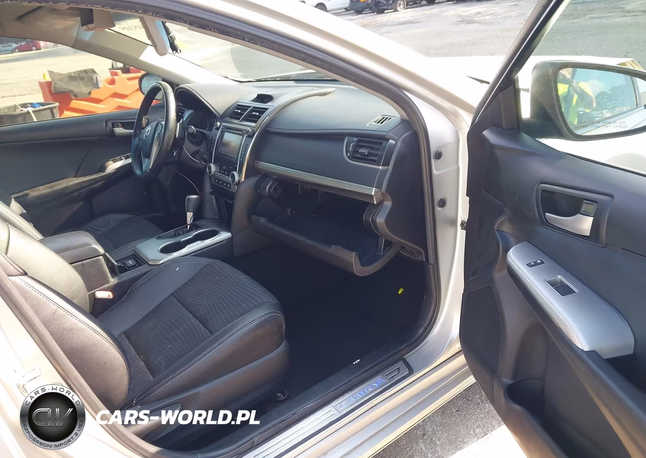 2014 Toyota Camry Se VIN:4T1BF1FK1EU322938 - 5