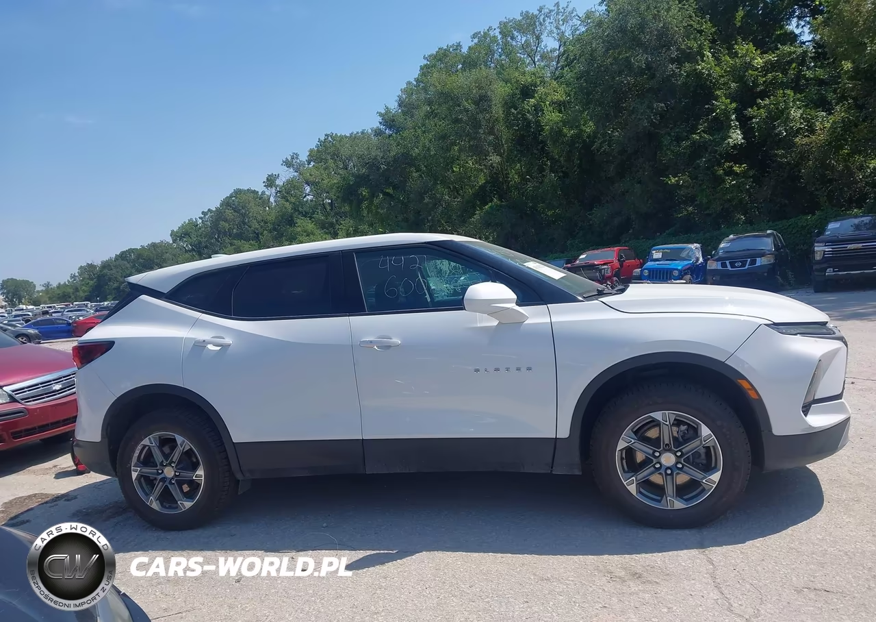 2023 Chevrolet Blazer Fwd 2Lt VIN:3GNKBCR47PS102335 - 13