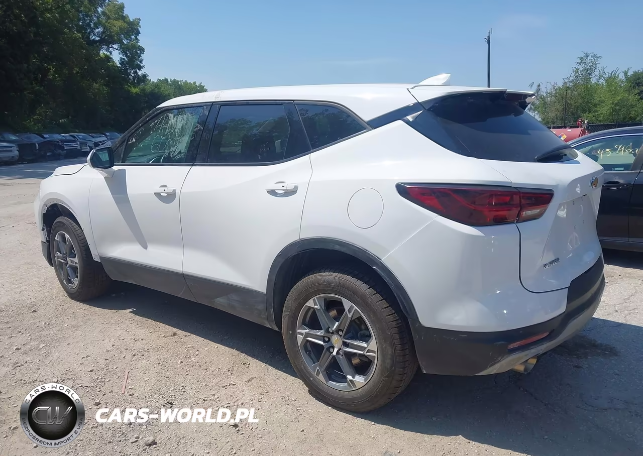 2023 Chevrolet Blazer Fwd 2Lt VIN:3GNKBCR47PS102335 - 3