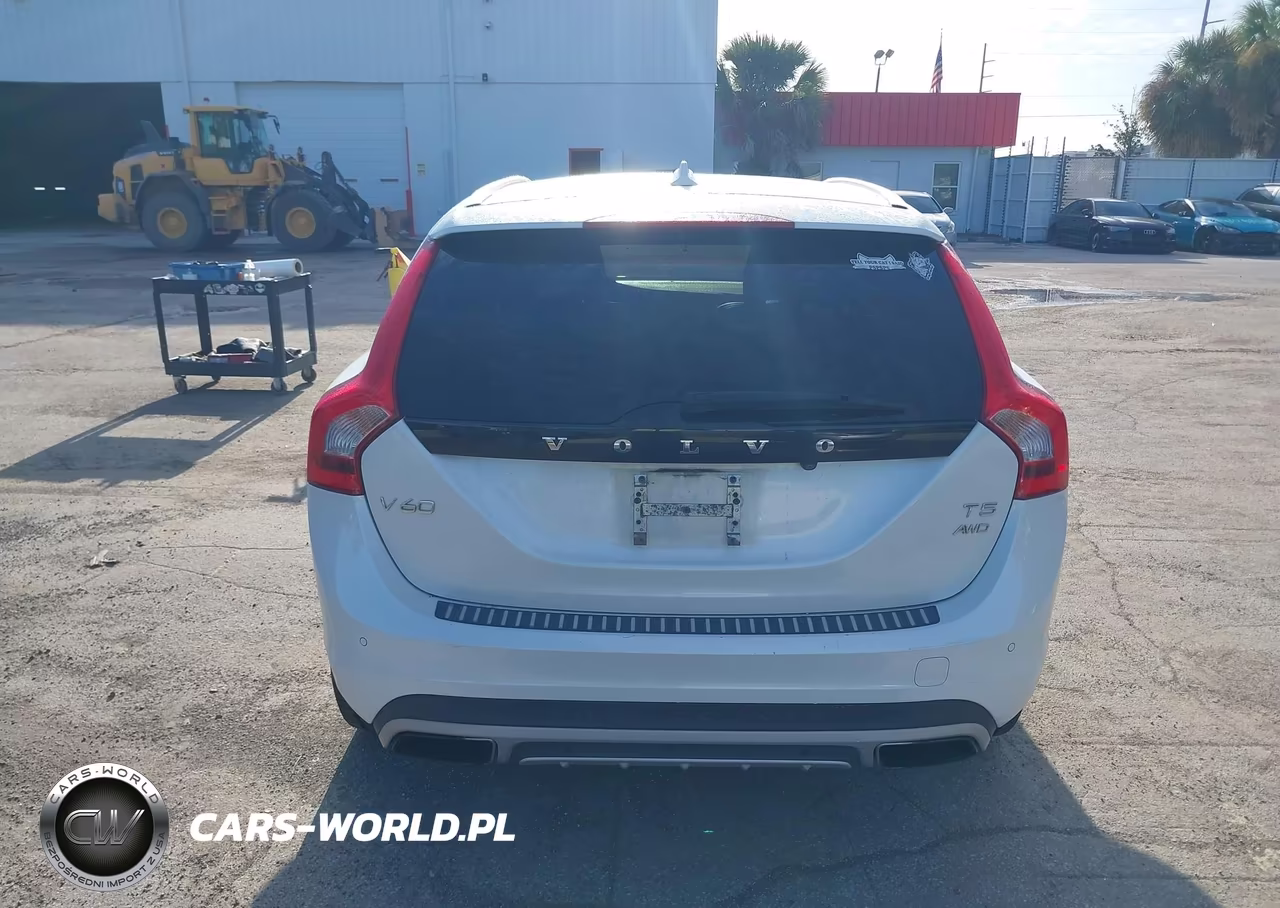 2016 Volvo V60 Cross Country T5 VIN:YV4612HK5G1016690 - 16