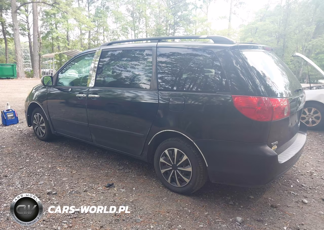 2009 Toyota Sienna Le VIN:5TDZK23C39S247607 - 3
