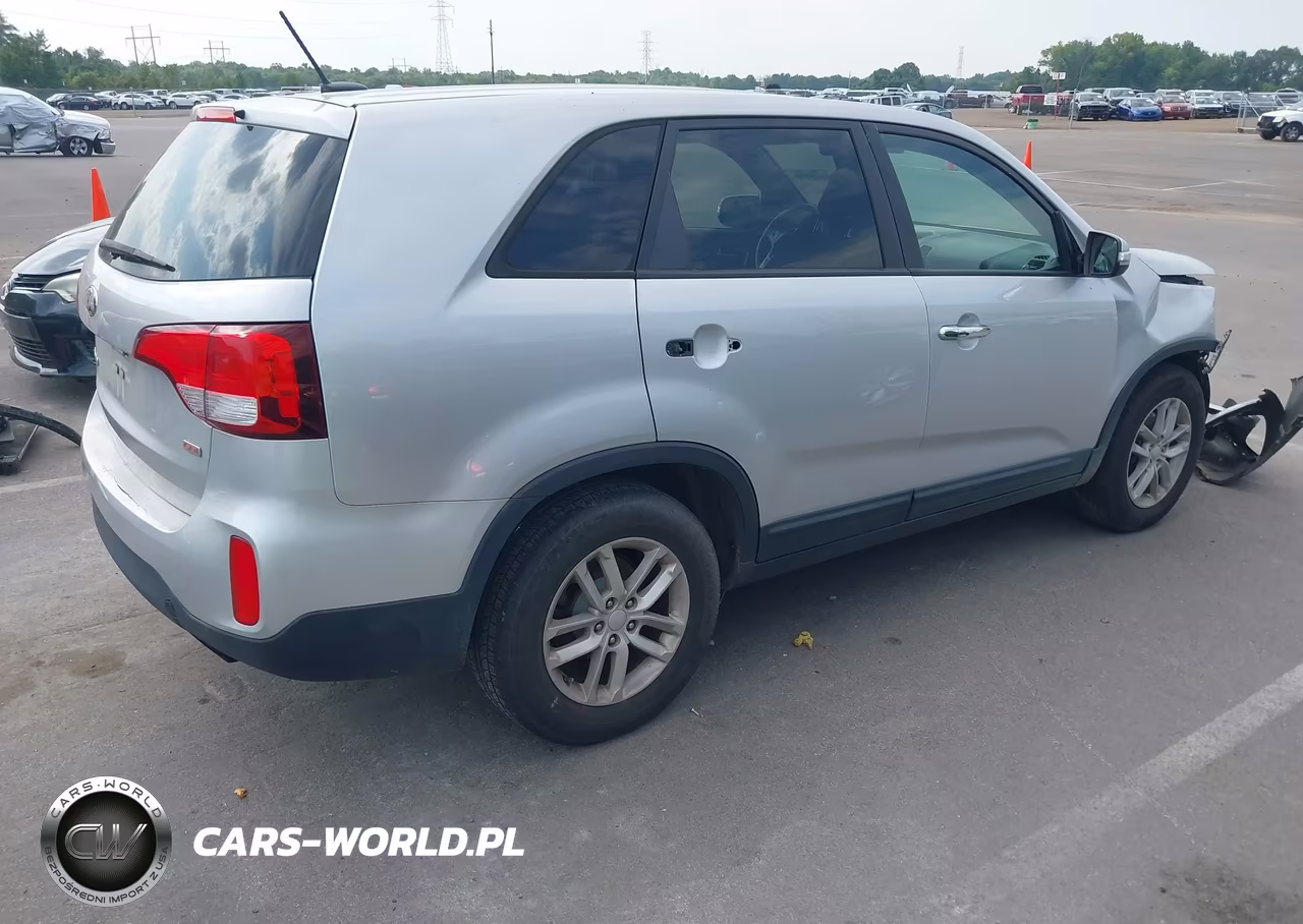 2014 Kia Sorento Lx VIN:5XYKT3A62EG508542 - 4