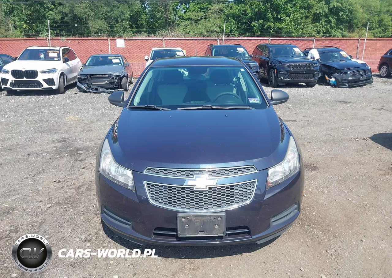 2014 Chevrolet Cruze Ls Auto VIN:1G1PA5SG6E7170017 - 12