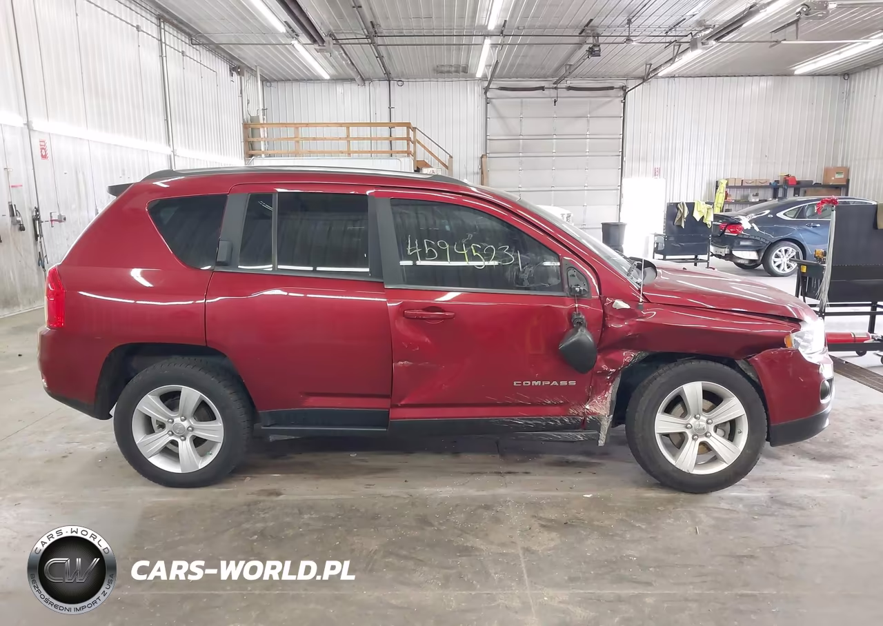 2012 Jeep Compass Latitude VIN:1C4NJDEB6CD563071 - 14