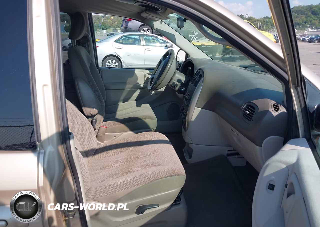 2006 Chrysler Town & Country Touring VIN:2A4GP54L46R911274 - 5