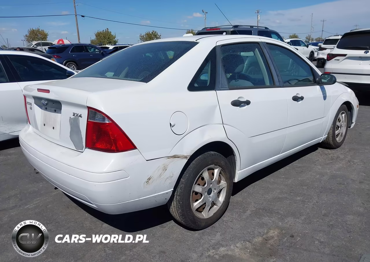 2005 Ford Focus Zx4 VIN:1FAFP34N55W299136 - 4