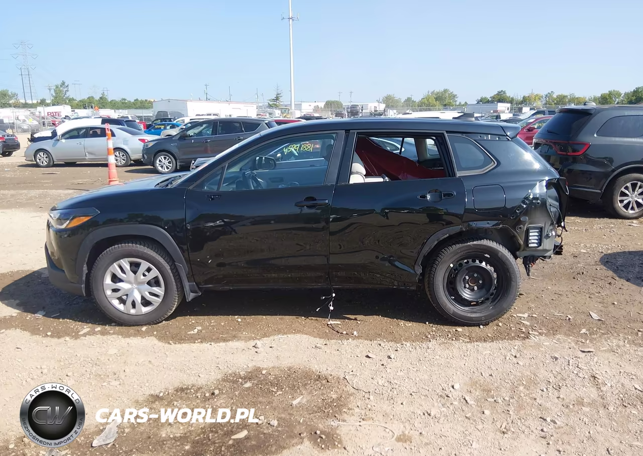 2022 Toyota Corolla Cross L VIN:7MUAAAAG6NV021884 - 15