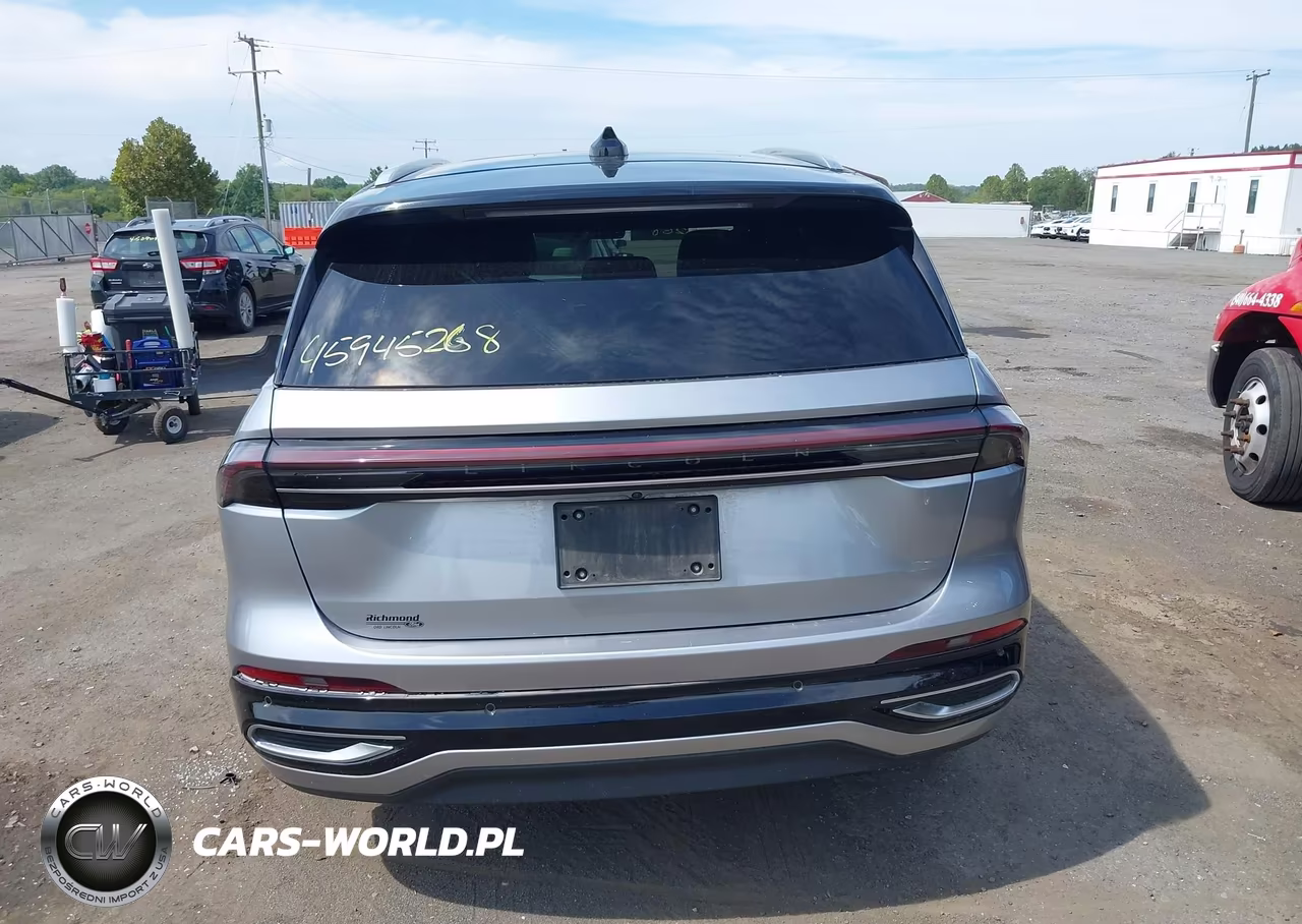 2025 Lincoln Nautilus Reserve VIN:5LMPJ8K49SJ962040 - 17