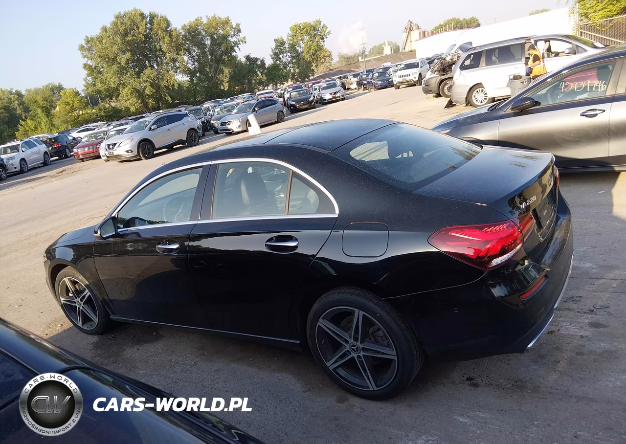 2022 Mercedes-Benz A 220 4Matic VIN:W1K3G4FB0NJ367609 - 14