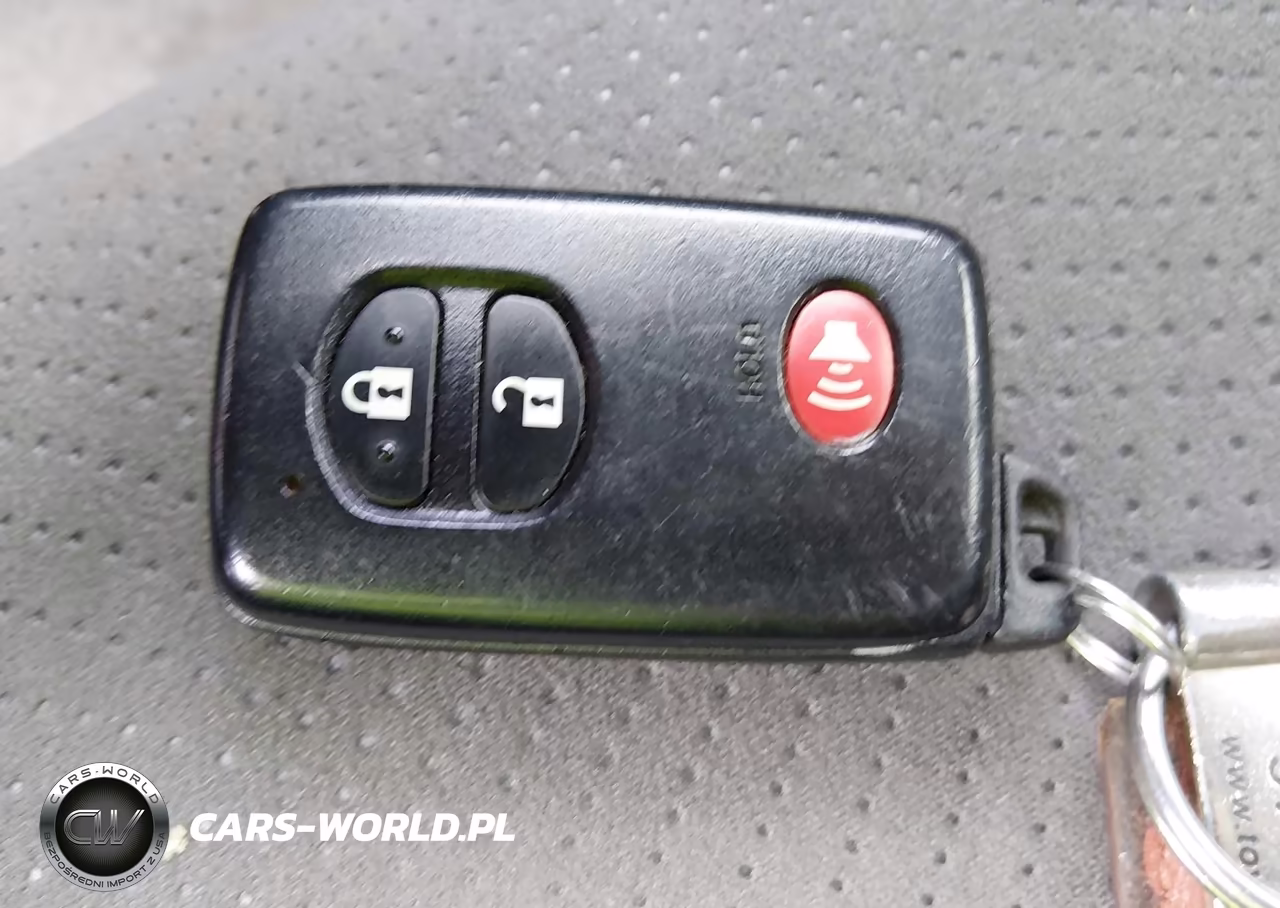 2012 Toyota Prius Two VIN:JTDKN3DU2C1532566 - 11