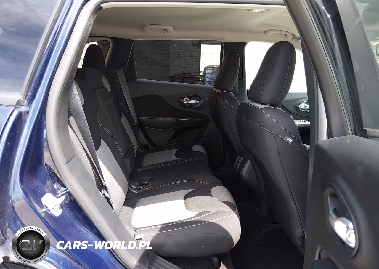 2016 Jeep Cherokee Sport VIN:1C4PJMAB0GW337391 - 8