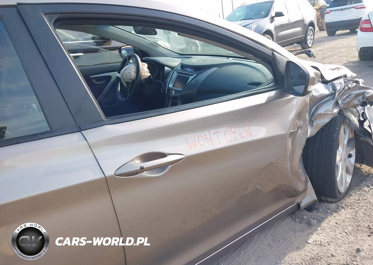 2012 Hyundai Elantra Limited VIN:5NPDH4AE2CH120000 - 5