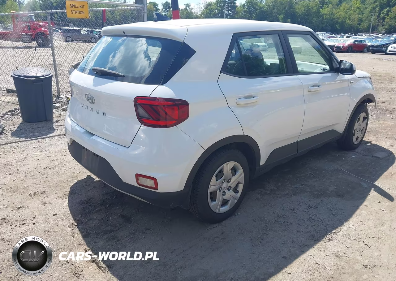 2020 Hyundai Venue Se VIN:KMHRB8A34LU032340 - 4