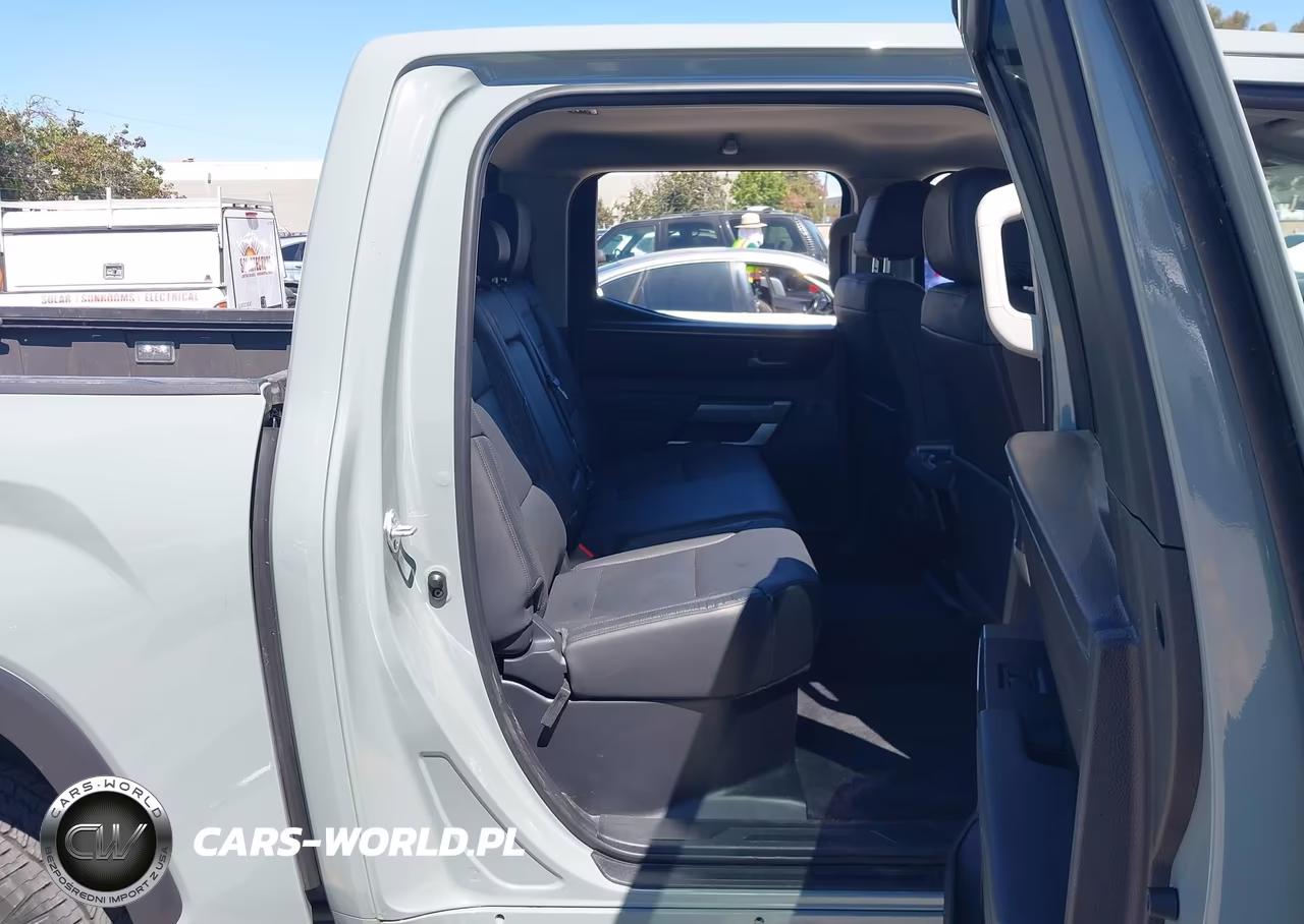 2024 Toyota Tundra Sr5 VIN:5TFLA5DB4RX213850 - 8