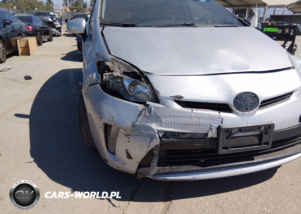 2015 Toyota Prius Two VIN:JTDKN3DU1F1937824 - 6