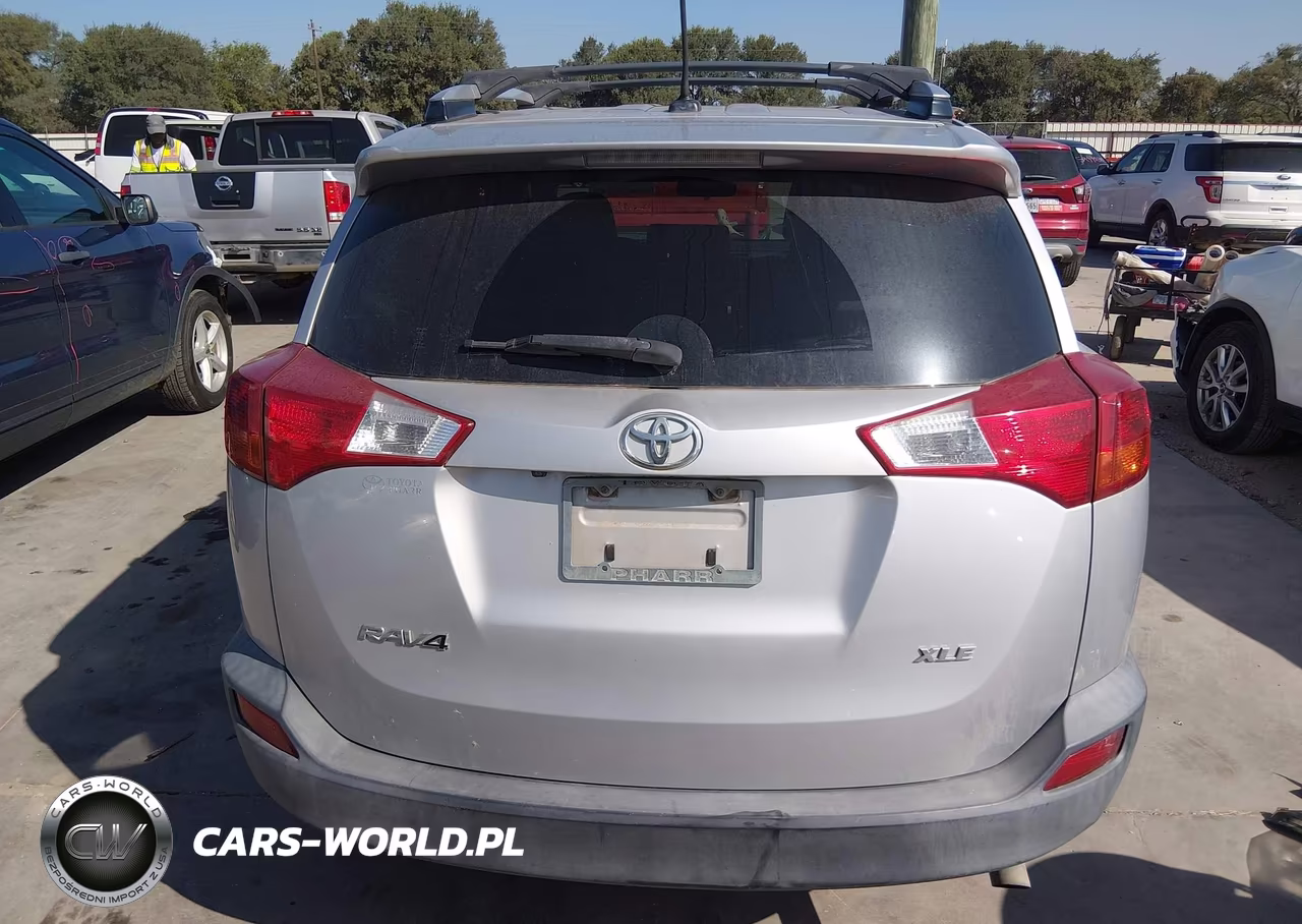 2015 Toyota Rav4 Xle VIN:JTMWFREV8FJ044056 - 16