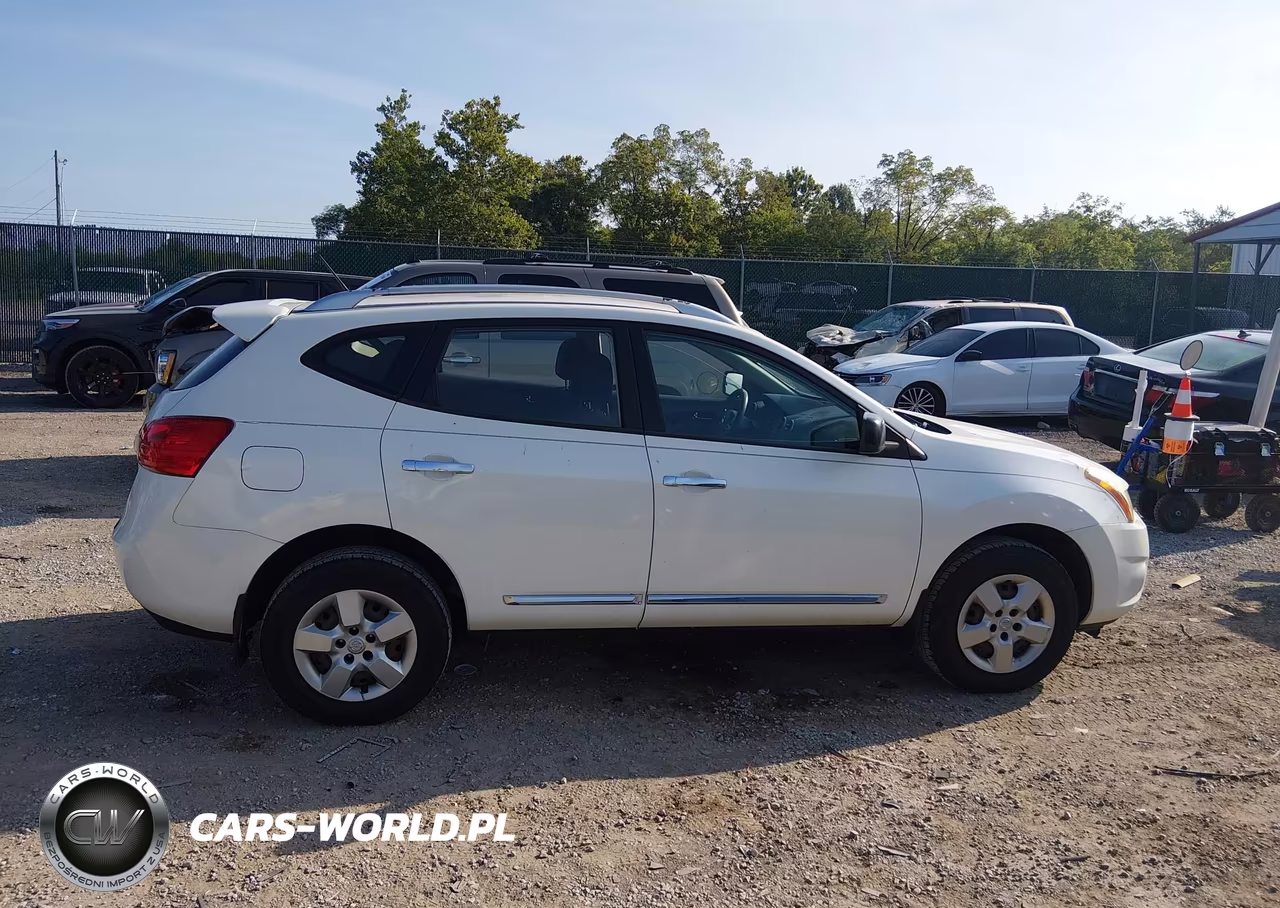 2014 Nissan Rogue Select S VIN:JN8AS5MTXEW615227 - 14
