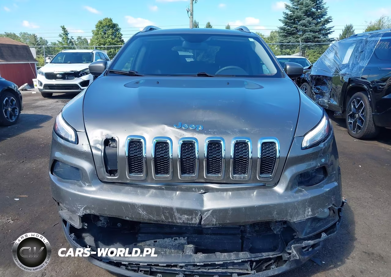 2016 Jeep Cherokee Latitude VIN:1C4PJMCB6GW310175 - 12