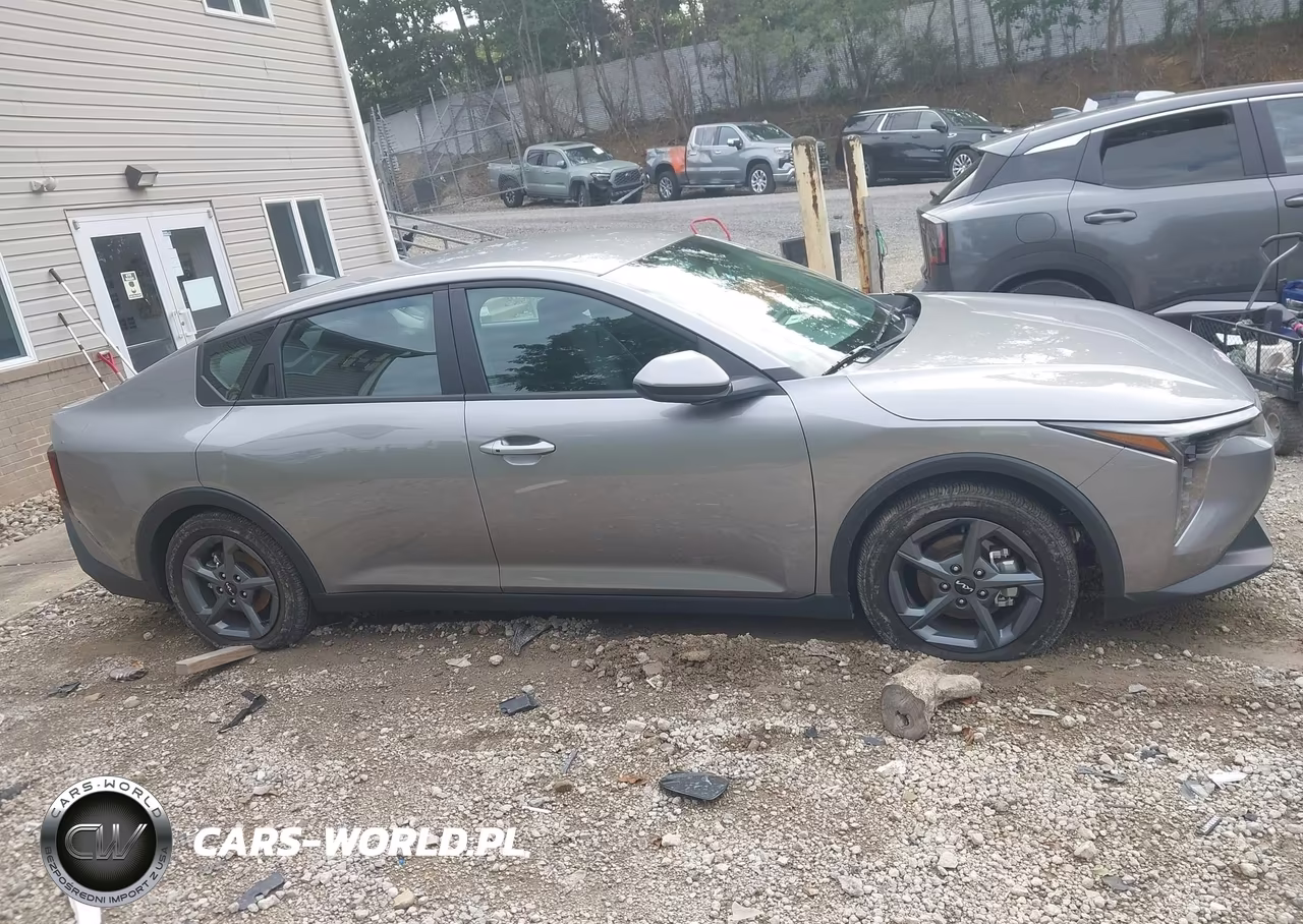 2026 Kia K4 Lxs VIN:3KPFT4DE5TE294246 - 13