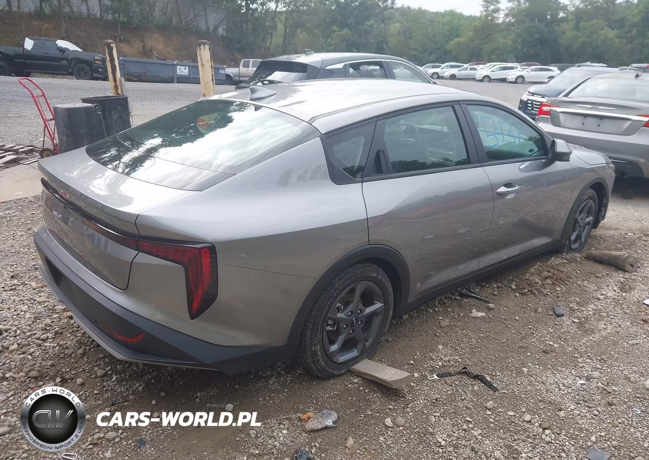 2026 Kia K4 Lxs VIN:3KPFT4DE5TE294246 - 4