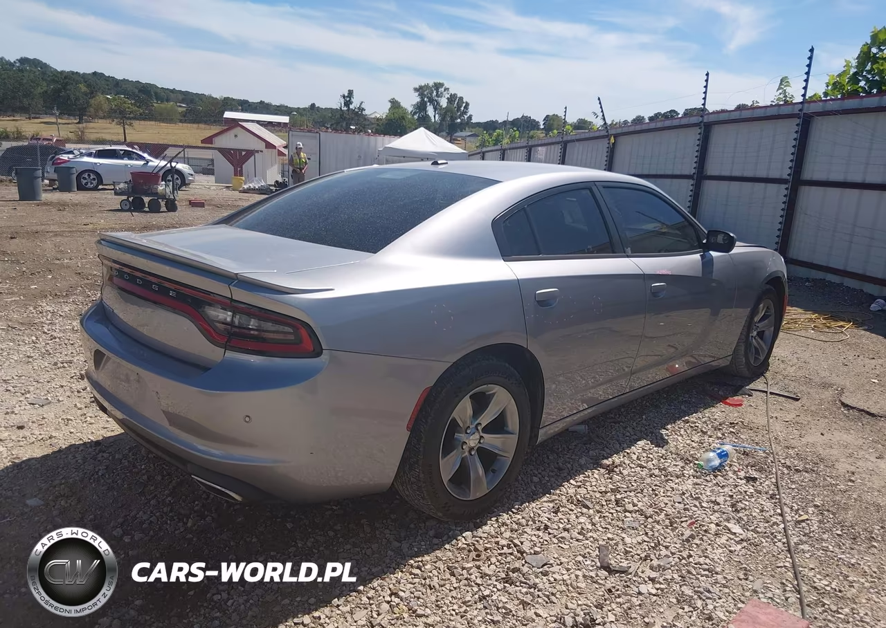 2015 Dodge Charger Se VIN:2C3CDXBG2FH917163 - 4