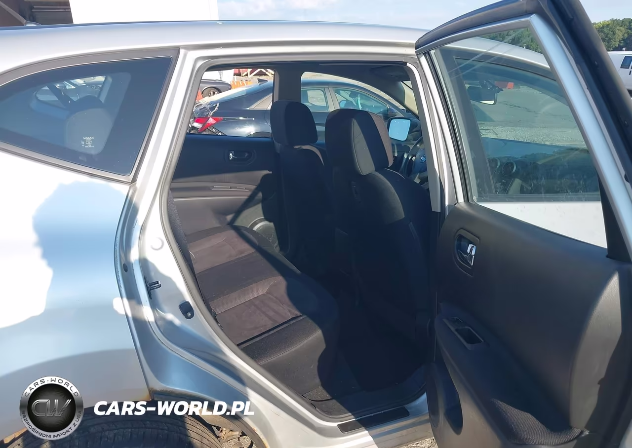 2011 Nissan Rogue S VIN:JN8AS5MV6BW685627 - 8