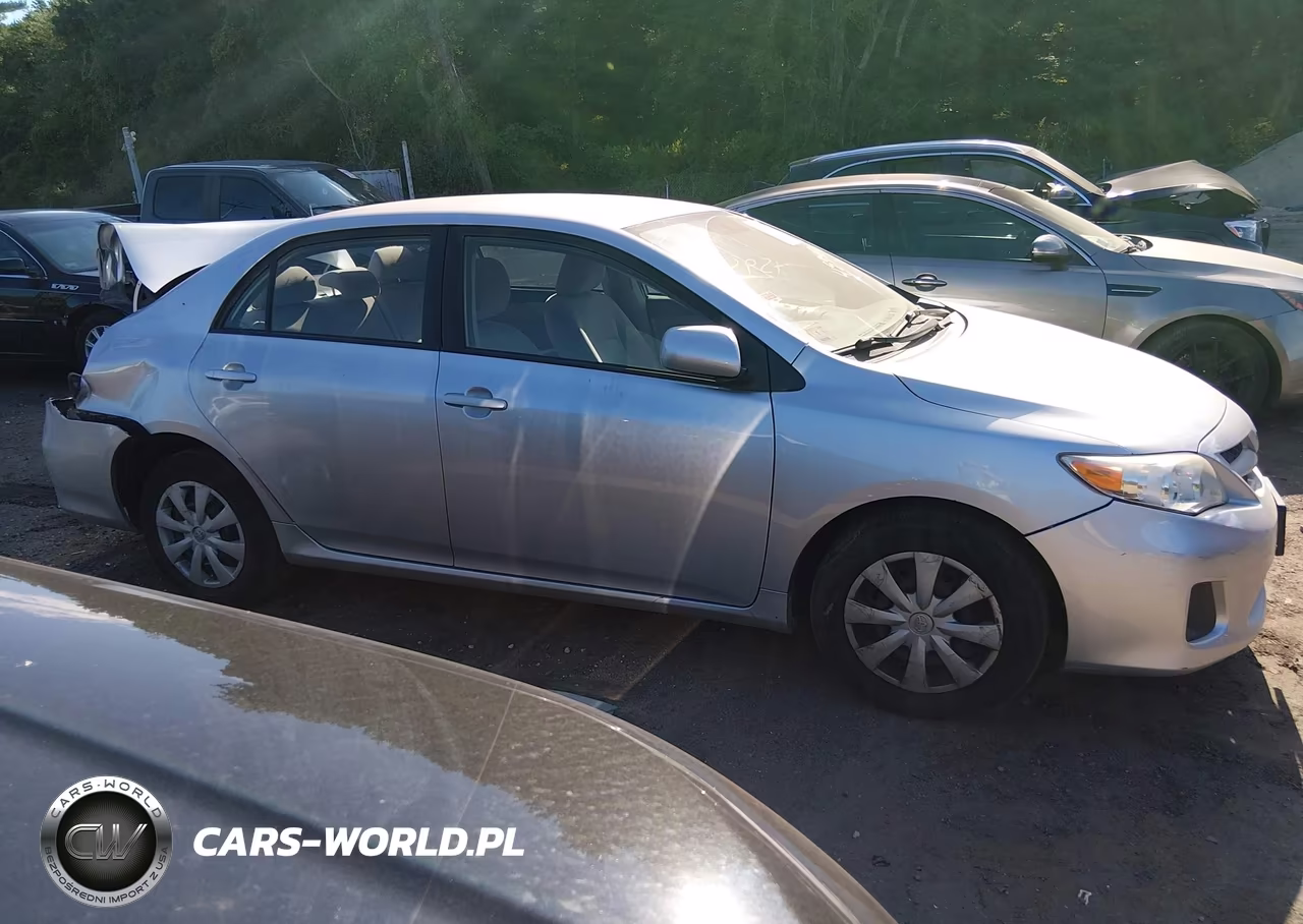 2011 Toyota Corolla Le VIN:JTDBU4EE0BJ103473 - 13