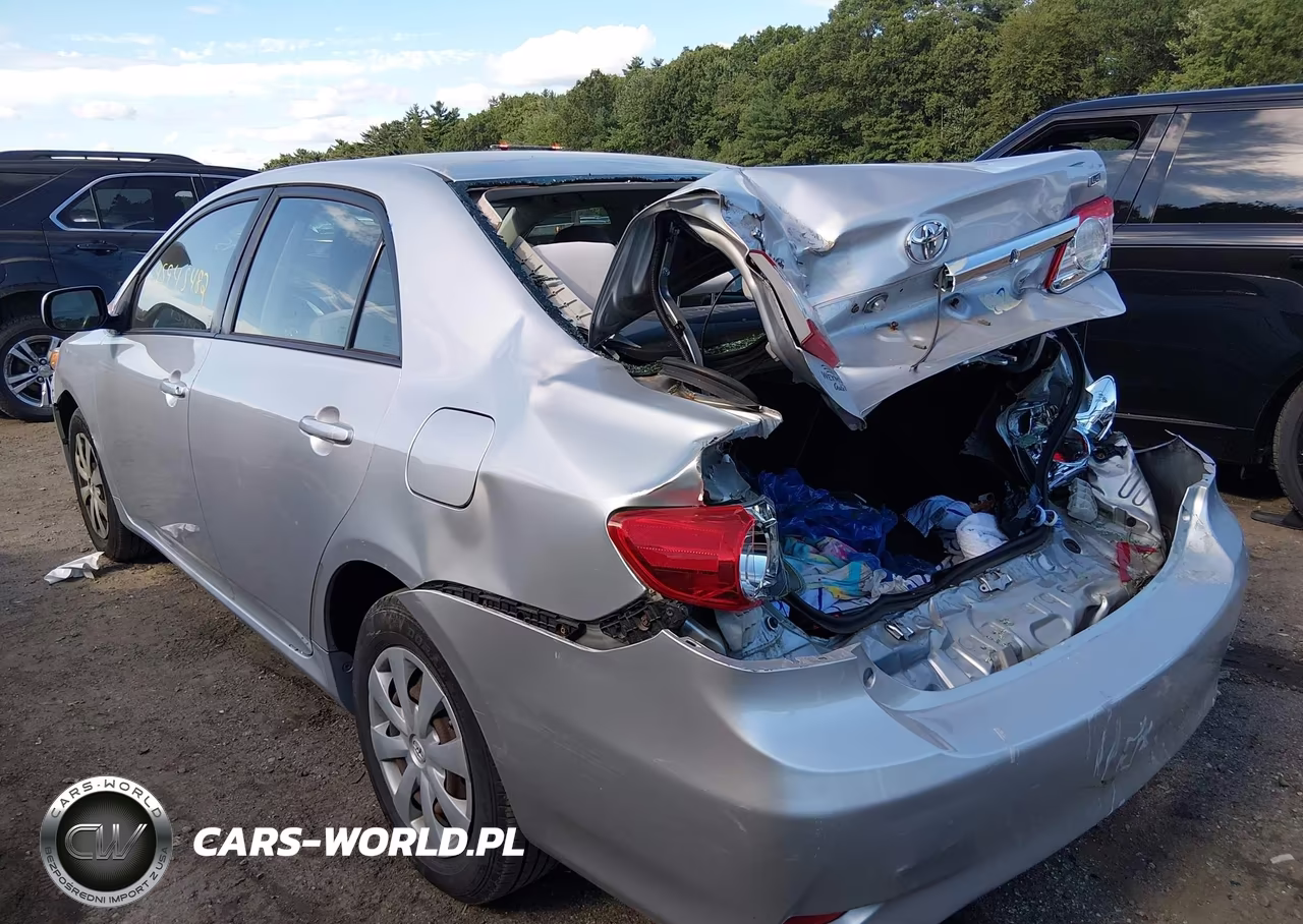 2011 Toyota Corolla Le VIN:JTDBU4EE0BJ103473 - 3