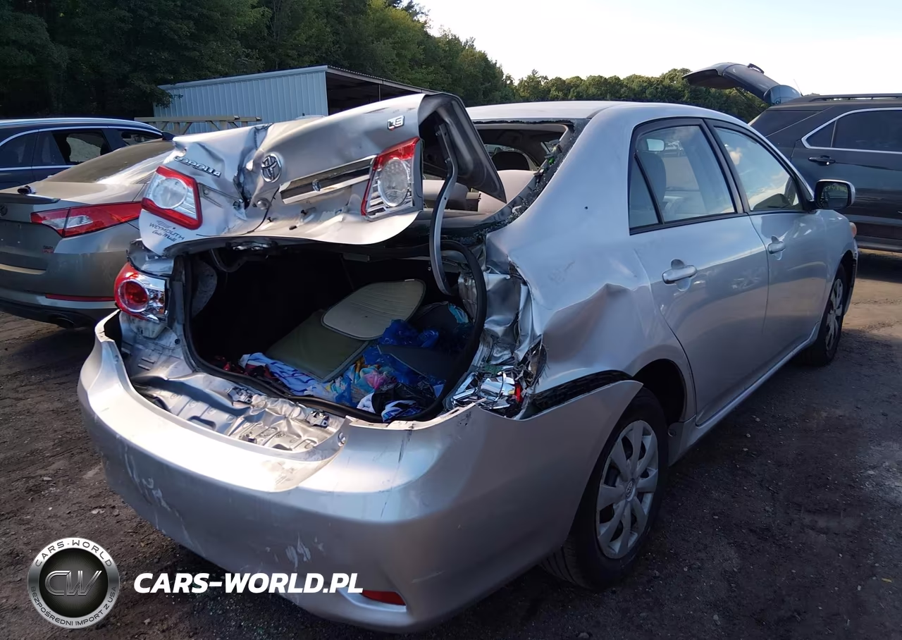 2011 Toyota Corolla Le VIN:JTDBU4EE0BJ103473 - 4
