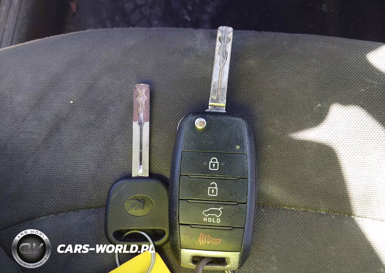 2015 Kia Soul VIN:KNDJN2A24F7798083 - 11